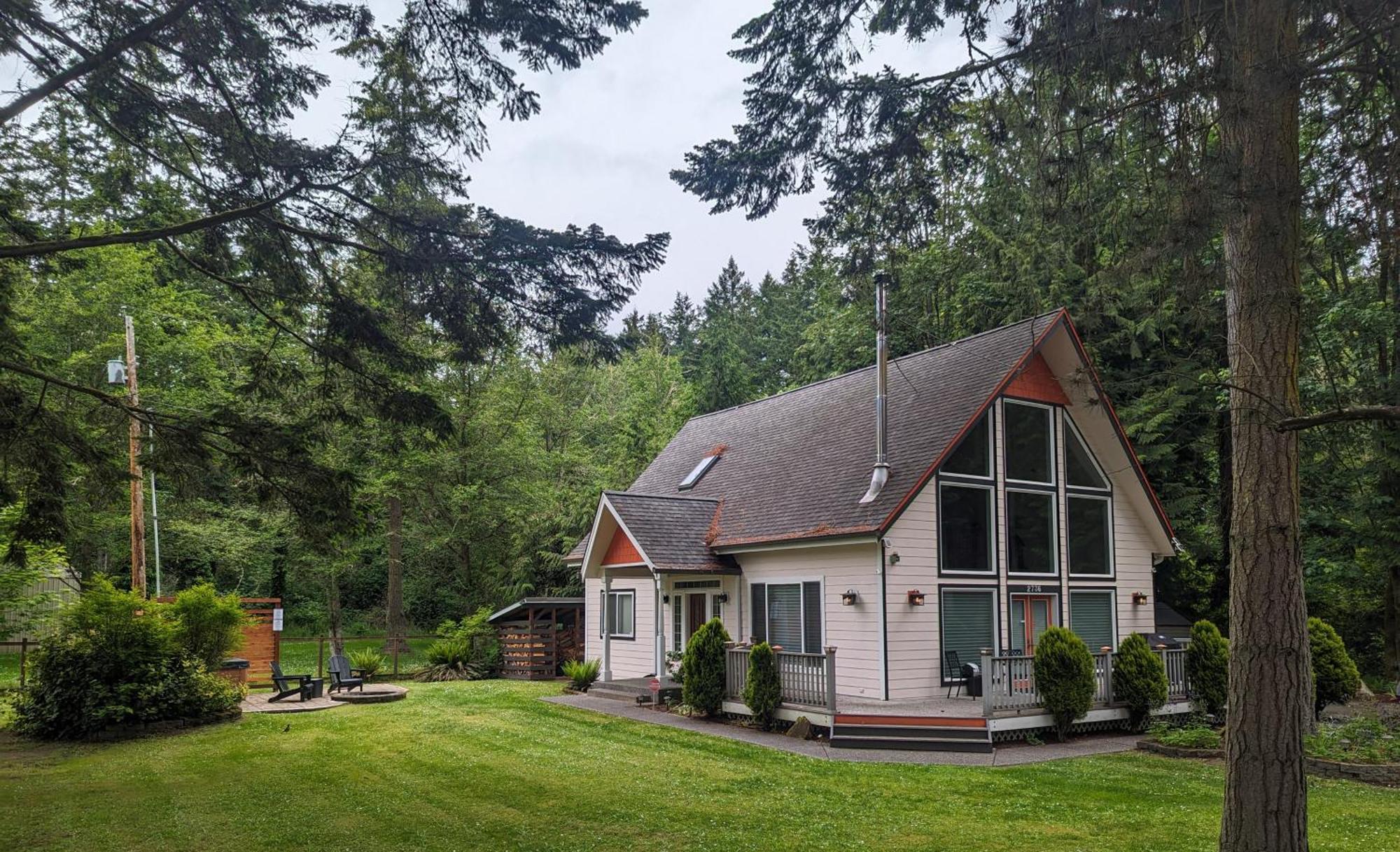 Fox Paws Luxury Cabin - Hot Tub, Fire Pit & Pines! Hansville Zewnętrze zdjęcie